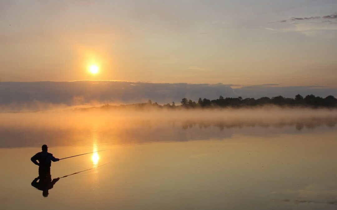 puesta de sol pescando